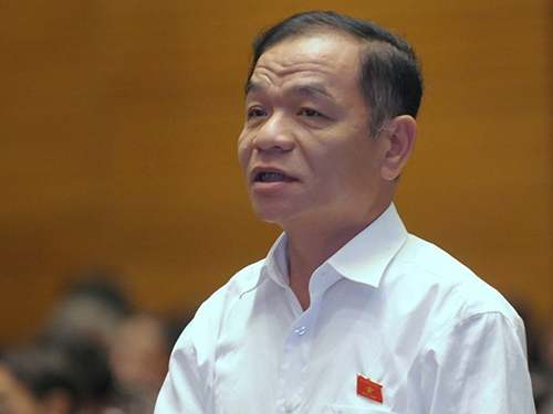 
Đại biểu L&ecirc; Thanh V&acirc;n g&oacute;p &yacute; trong đầu tư c&ocirc;ng n&ecirc;n ưu ti&ecirc;n những dự &aacute;n trọng điểm, cấp b&aacute;ch.Ảnh: NGUYỄN NAM
