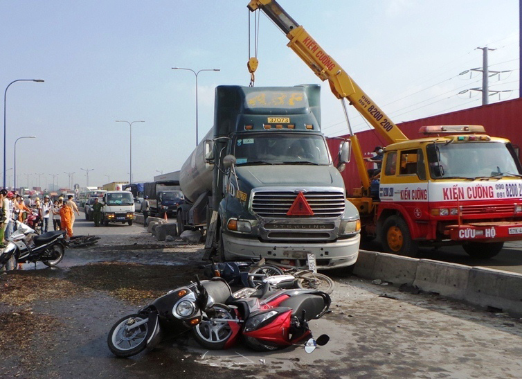 Sáu nhóm giải pháp giảm tai nạn giao thông