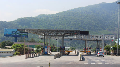 Trạm thu phí đặt sai chỗ