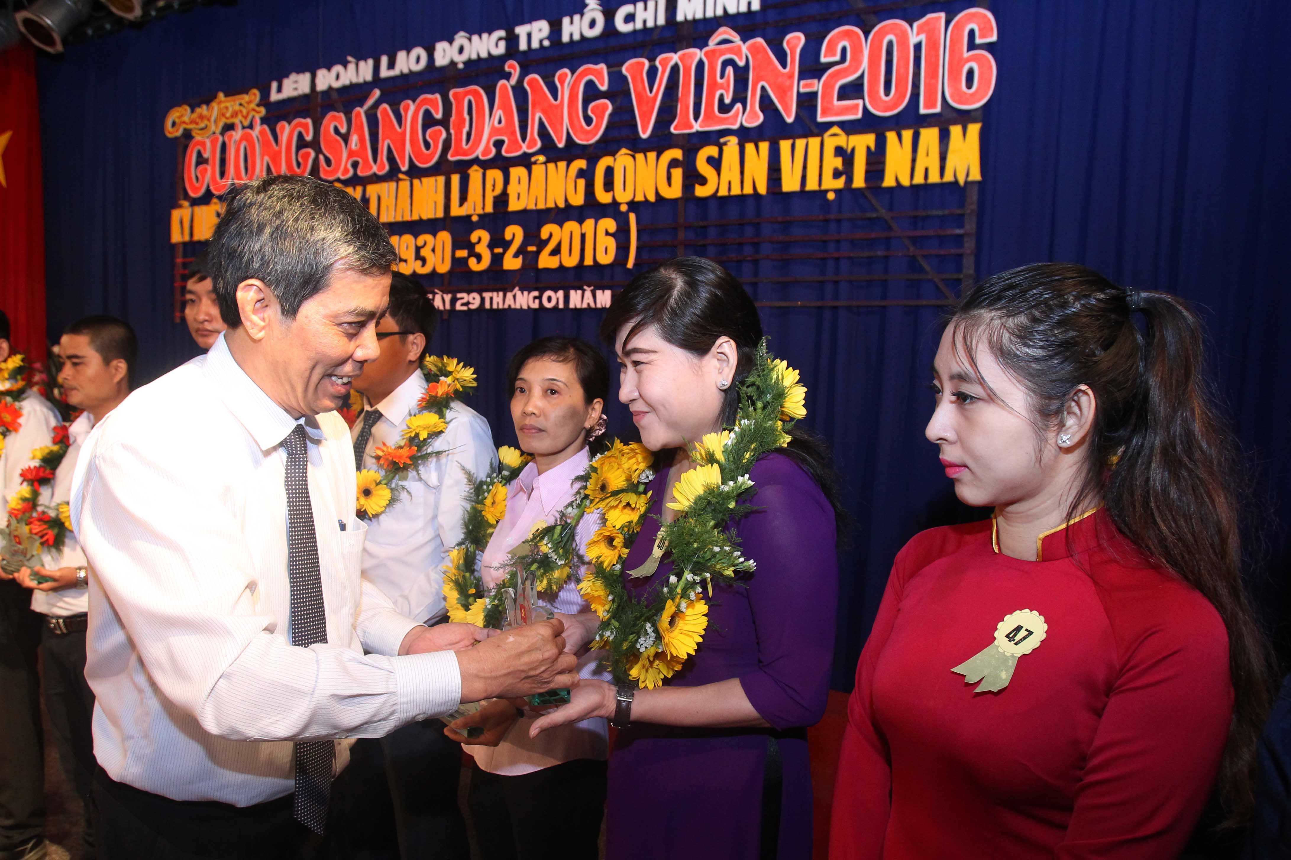 Lặng lẽ tỏa sáng