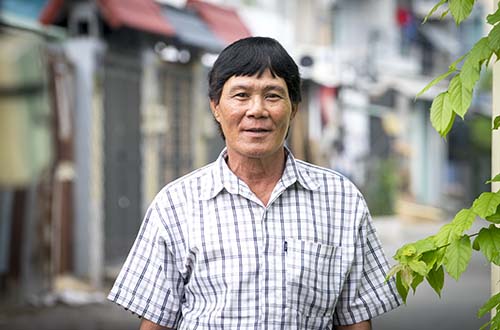 Bệnh tho&aacute;i h&oacute;a cột sống của &ocirc;ng Nguyễn Tấn Th&agrave;nh đ&atilde; thuy&ecirc;n giảm nhờ c&oacute; chế độ dinh dưỡng hợp l&yacute;