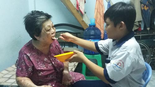 Nâng bước vào đời