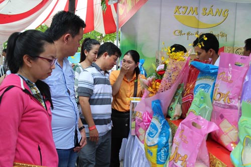 Quẳng gánh lo của công nhân