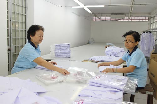 Lao động đã nghỉ hưu được Công ty CP Legamex ký tiếp hợp đồng, bố trí công việc phù hợp với sức khỏeẢnh: Hồng Đào