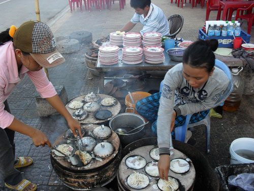 Nghiêng mình nhớ đất quê