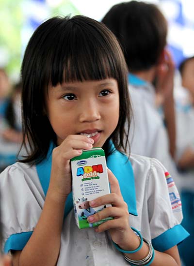 92 tỉ đồng cho chương trình sữa học đường