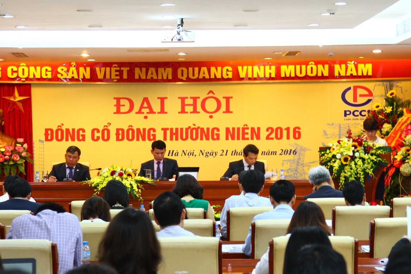 Mùa Đại hội cổ đông 2016 có gì nóng?