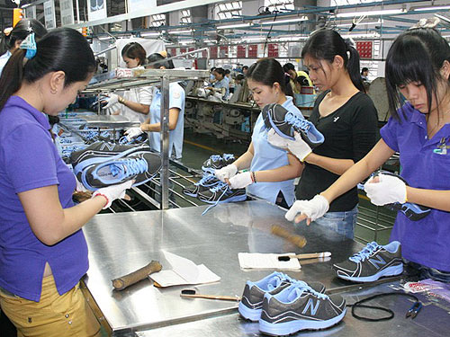 Tiền chuyên cần là thưởng hay phụ cấp lương?