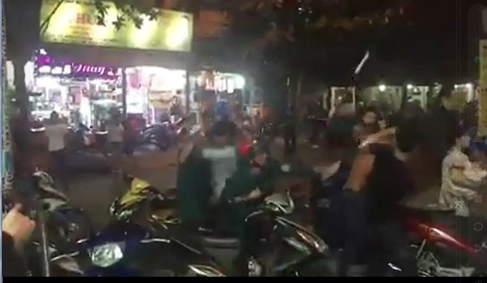 Tạm đình chỉ 6 dân quân đánh người vi phạm giao thông