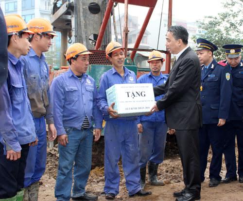 Những người không có Tết