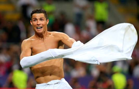 Tuyển Bồ Đào Nha sợ mất mạng vì Ronaldo