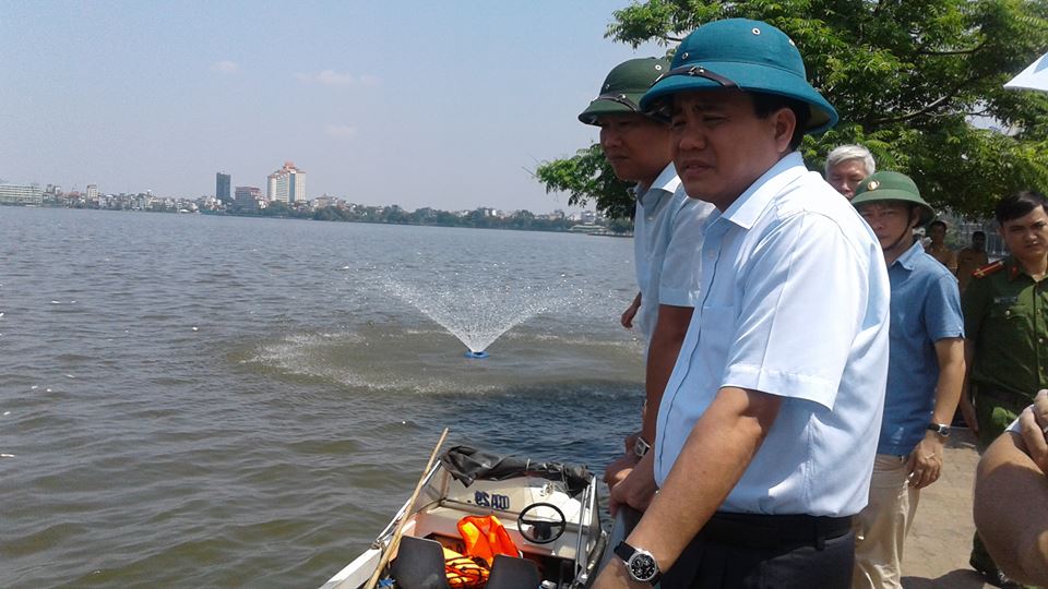 
Chủ tịch UBND TP H&agrave; Nội Nguyễn Đức Chung tại hiện trường
