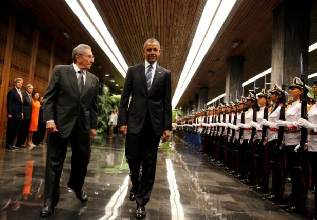 Gặp chủ tịch Cuba, ông Obama nói câu gì đầu tiên?