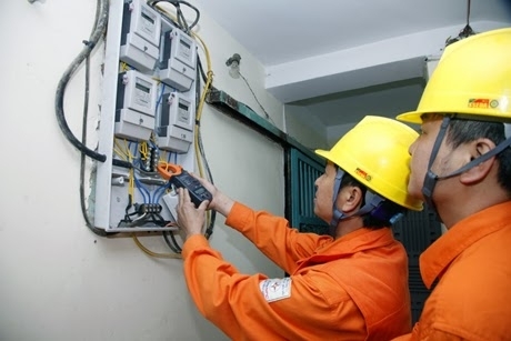 Nghỉ việc do cúp điện, sao trừ vào phép năm?