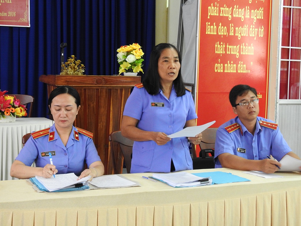 Xin lỗi người bị phó công an xã bắn vào mang tai