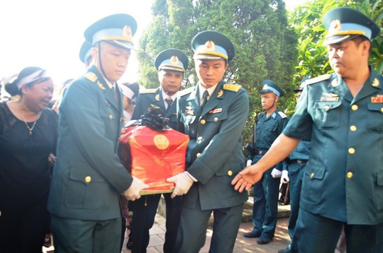 Hy sinh giữa thời bình