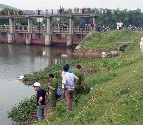 Nữ nghi phạm 16 tuổi sát hại em trai cùng cha khác mẹ rồi phi tang