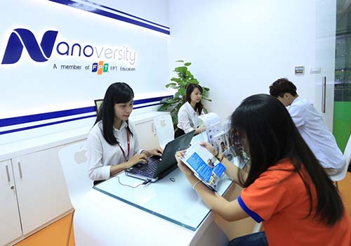 ĐH FPT miễn lệ phí thi TOEIC