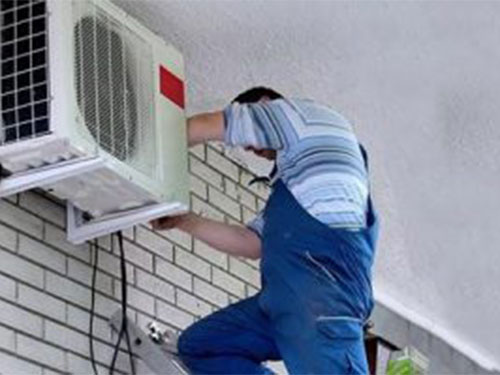 Sao lại ép viết đơn nghỉ việc?