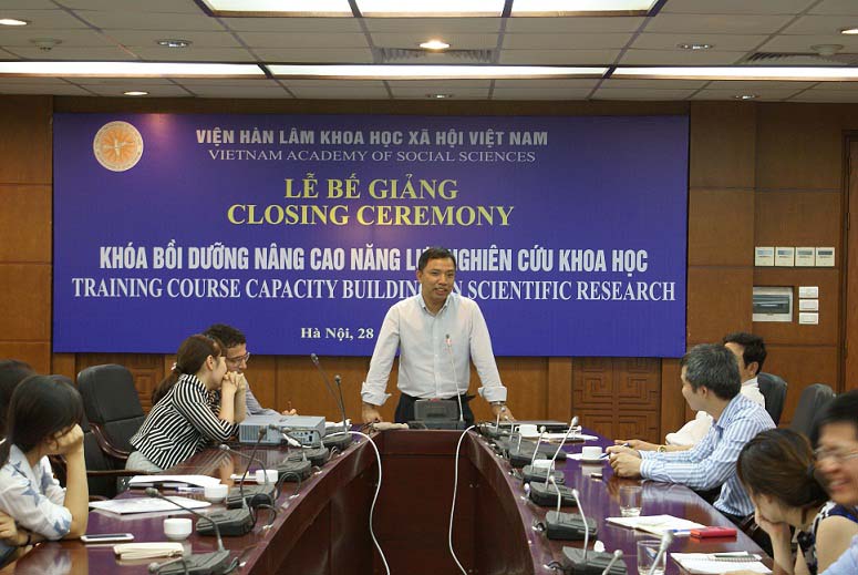 Bao giờ hết tiến sĩ... “vườn”?