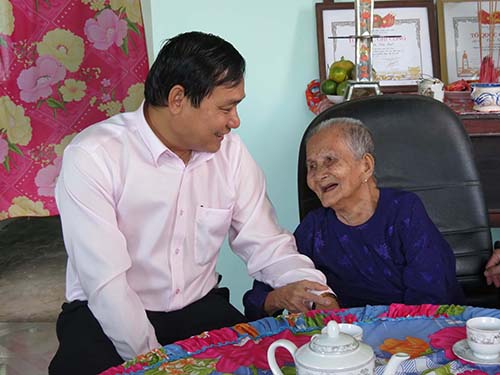 Ngành điện tri ân khách hàng
