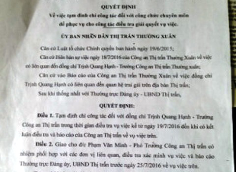 Bắt quả tang Trưởng công an thị trấn quan hệ bất chính