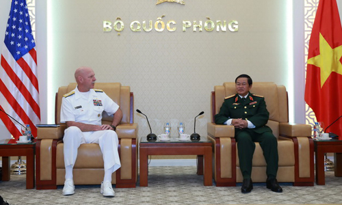Tư lệnh Hải quân và Tư lệnh Thủy quân lục chiến Mỹ thăm Việt Nam