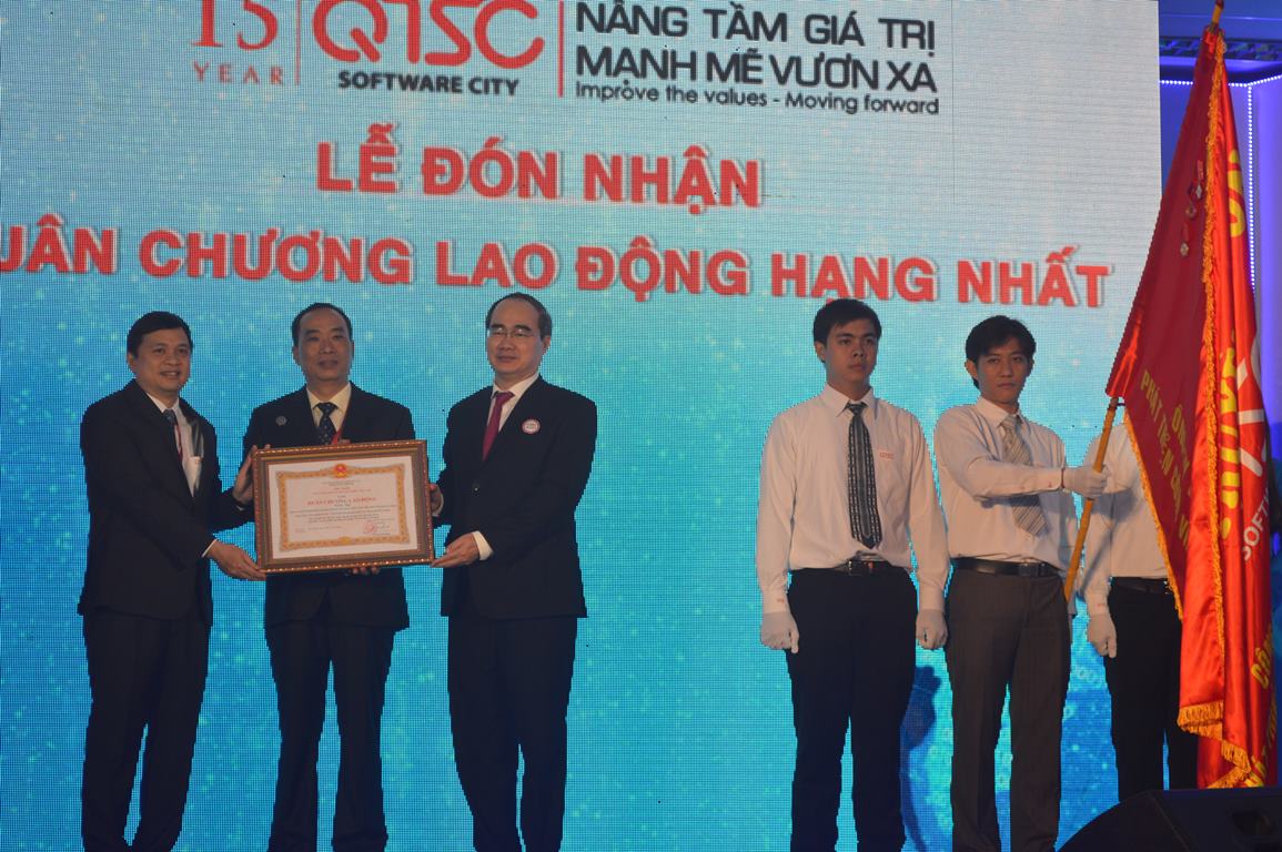 QTSC, nòng cốt làm phần mềm cho cả nước