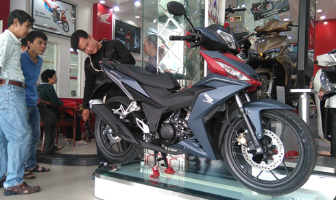 Honda Winner 150 đội giá 5 triệu đồng