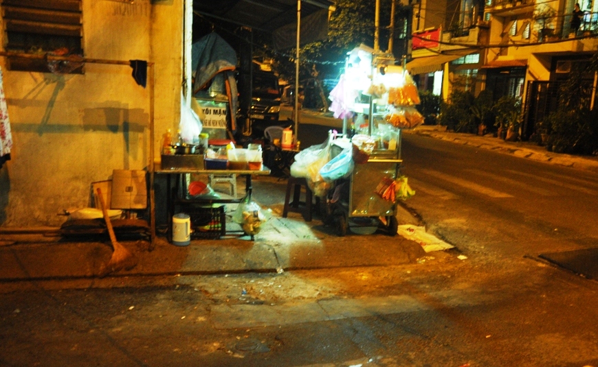 Bị đâm thủng ruột tại hàng bánh tráng trộn