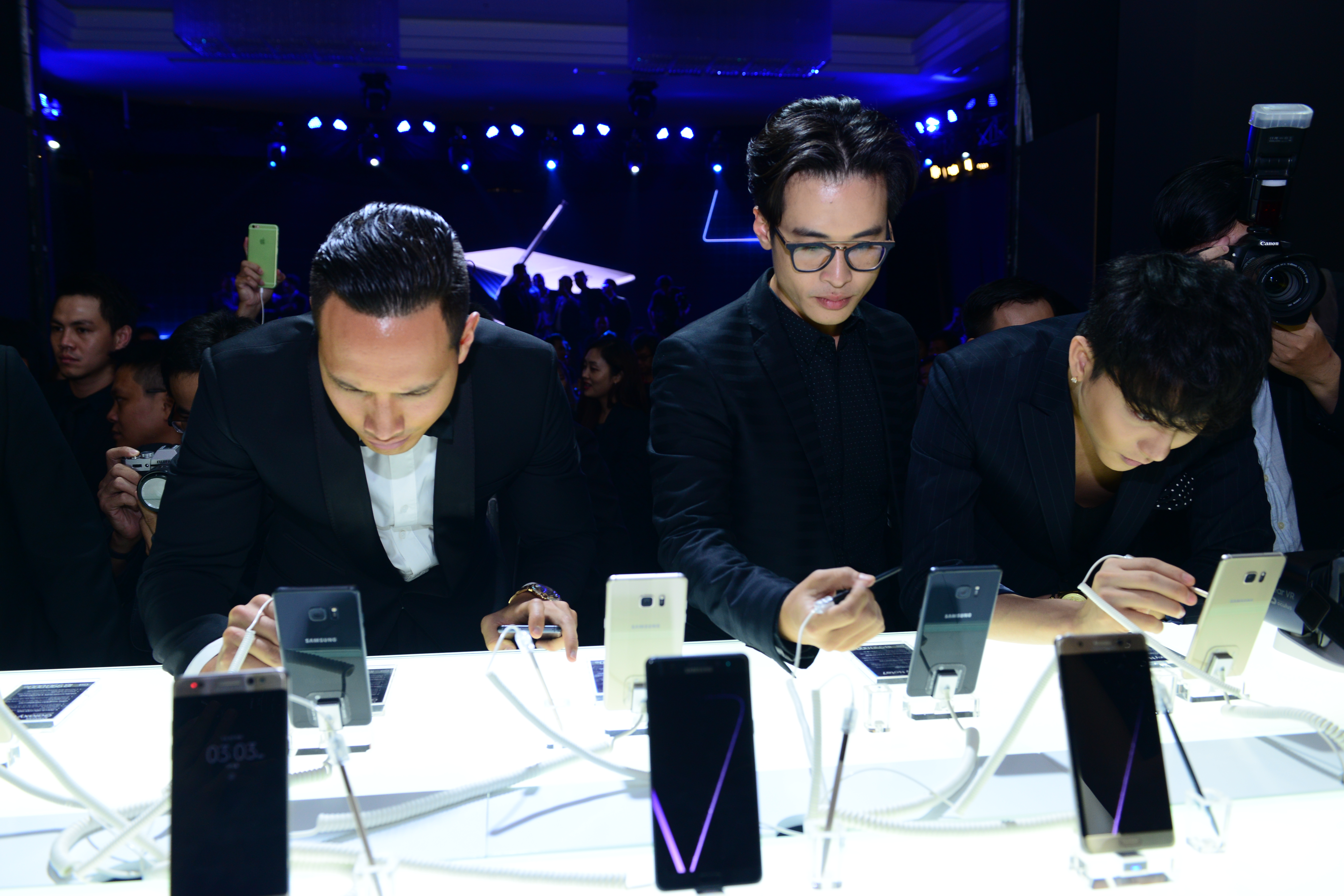 Samsung Galaxy Note7 "cháy hàng" tại Việt Nam