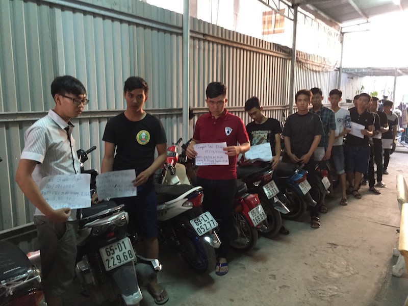 Ngăn chặn 32 thanh niên đua xe trái phép giữa đêm khuya