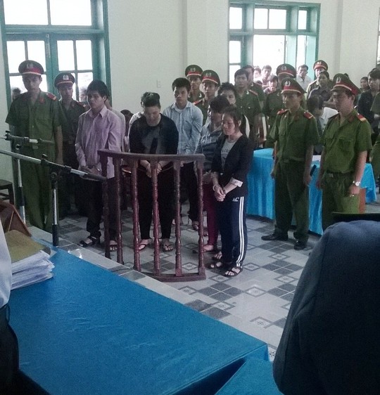 5 cô gái bị bán sang Trung Quốc với giá 180 triệu đồng