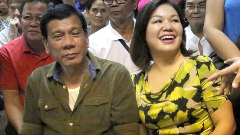 Tổng thống Duterte tiết lộ chuyện bị vợ bỏ