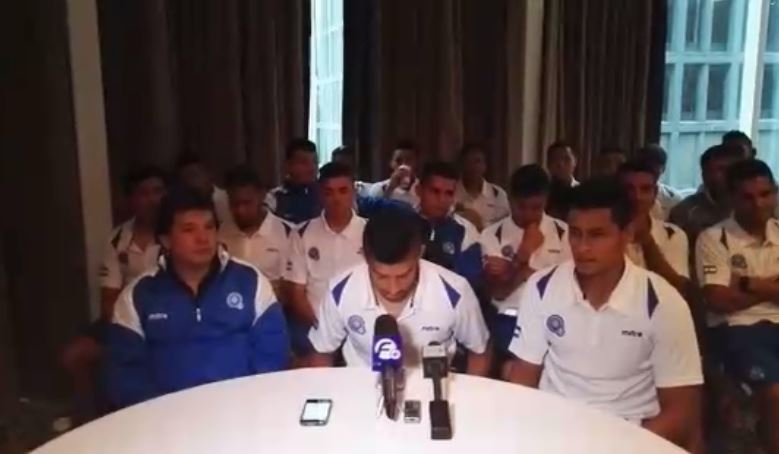 Vòng loại World Cup 2018: El Salvador tố Honduras mua độ