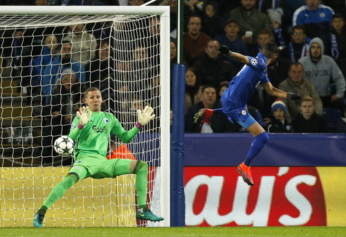 Riyad Mahrez mở tỉ số trận đấu ph&uacute;t 40