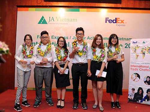3 đội đoạt giải cuộc thi FedEx/Junior Ach