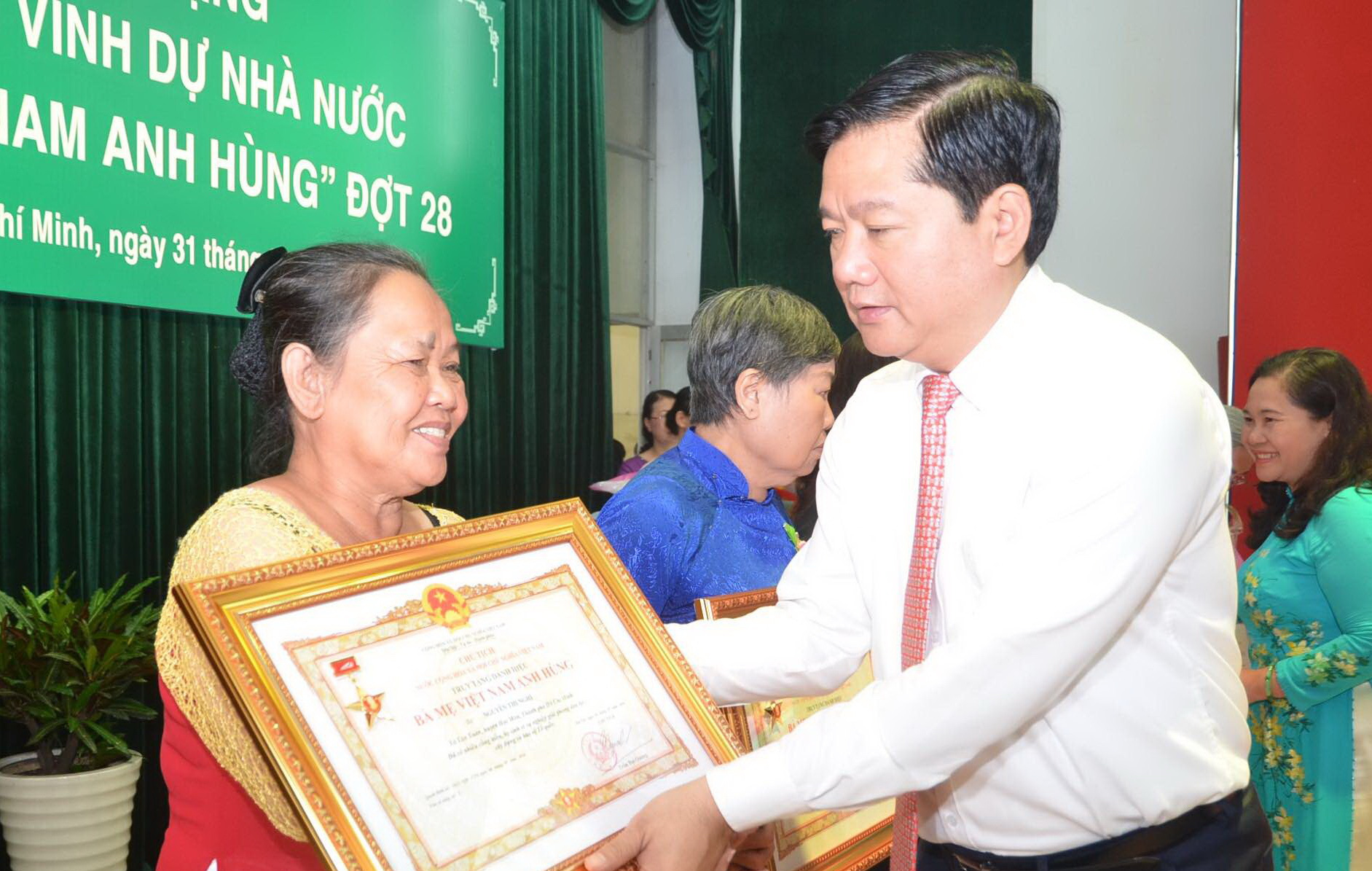 Không ai mất mát hy sinh nhiều như các Mẹ