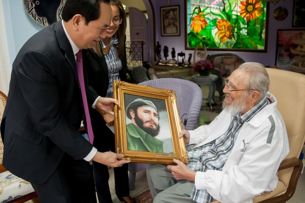 Chủ tịch Quốc hội dự lễ tang lãnh tụ Fidel Castro