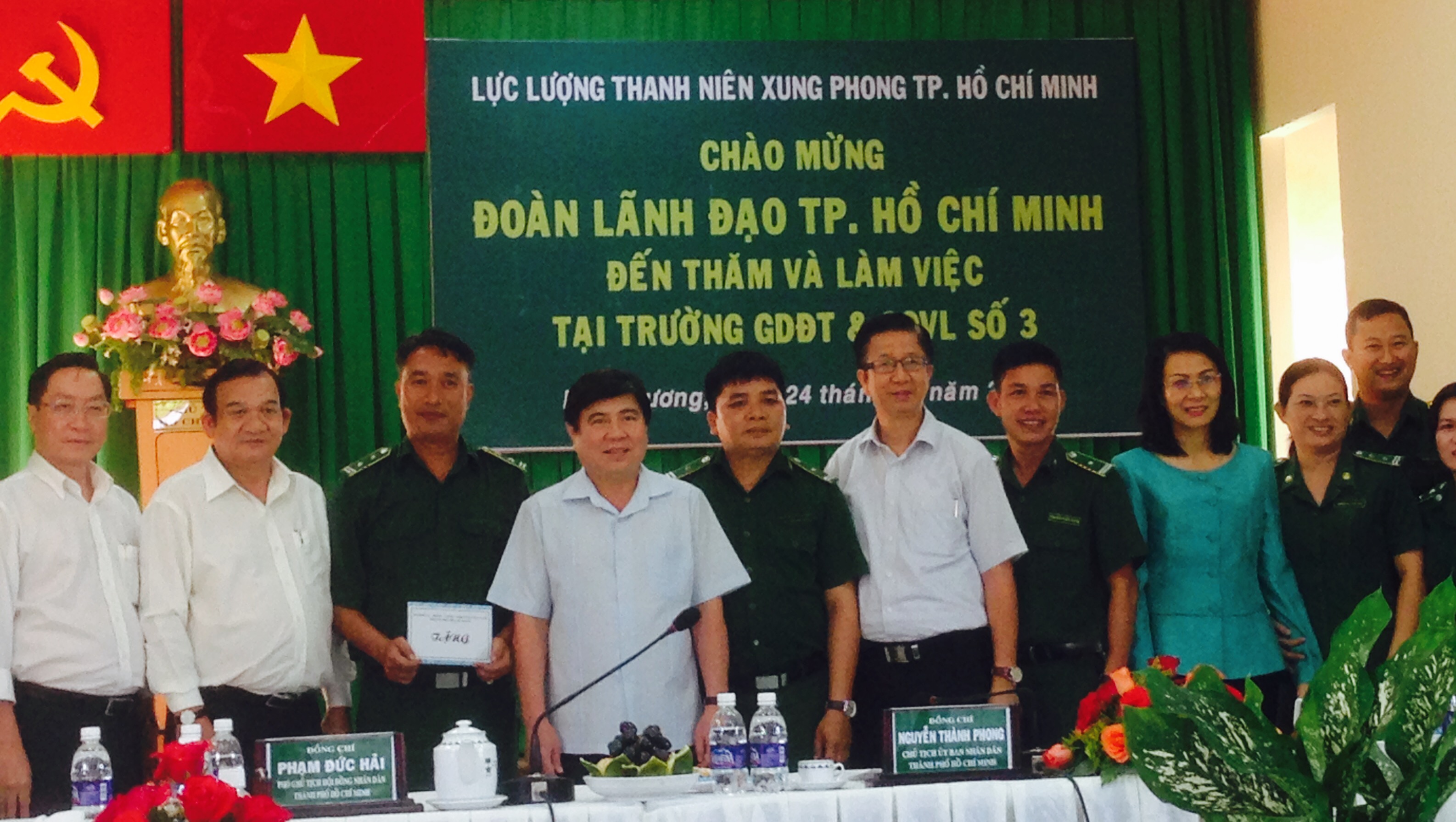 Chủ tịch Nguyễn Thành Phong đánh giá cao lực lượng TNXP