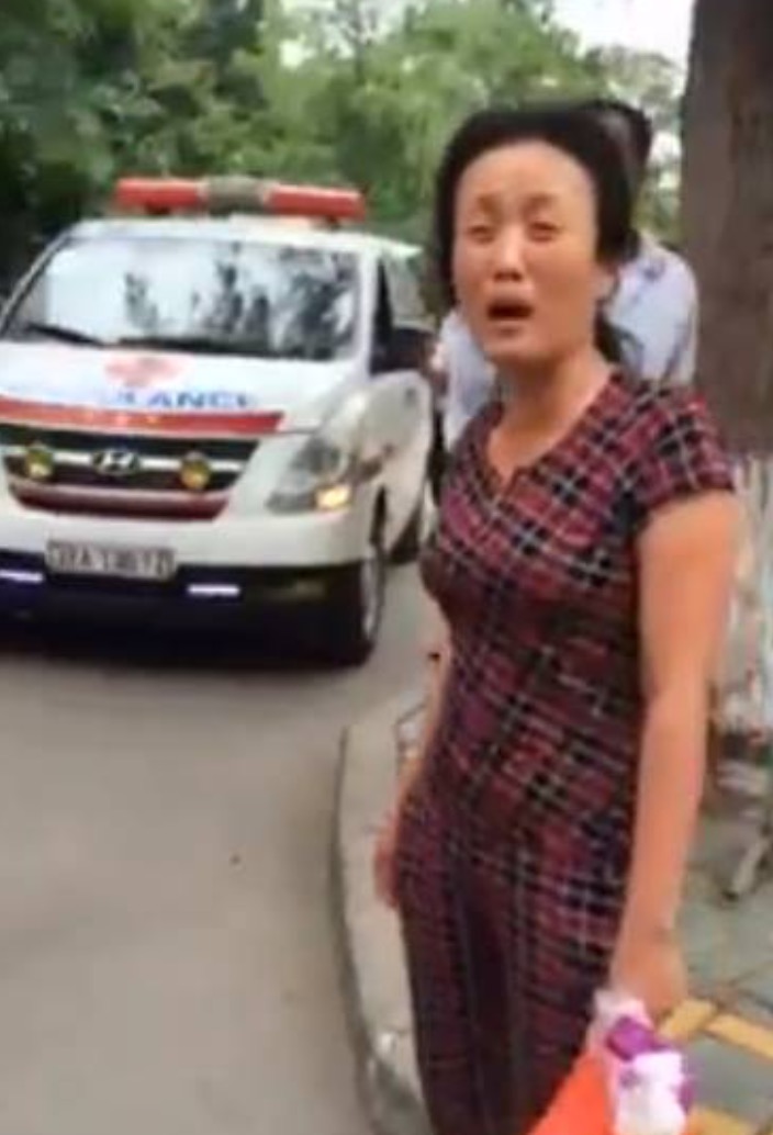 Giám đốc BV Nhi Trung ương xin lỗi việc bảo vệ chặn xe cấp cứu