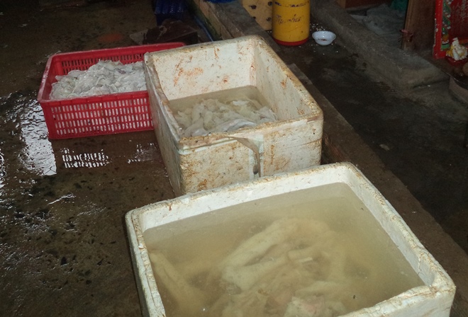 Ớn lạnh thịt trâu bò tẩy ướp hóa chất