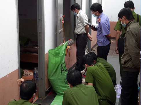 Đến phòng trọ, con nợ bị chủ nợ đâm chết