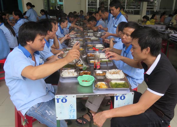 Giám sát chất lượng bữa ăn giữa ca