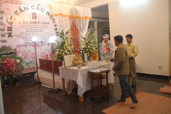 Thi thể doanh nhân Hà Thúy Linh về tới Đà Lạt