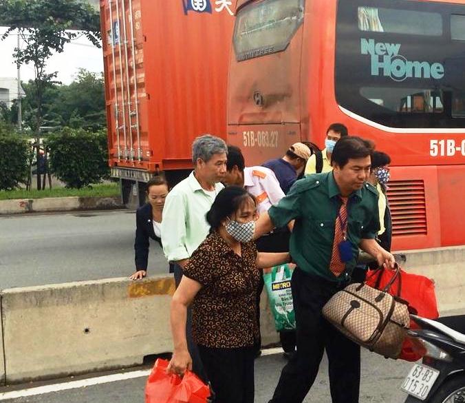 Xe Phương Trang gặp nạn, hàng chục người kêu cứu