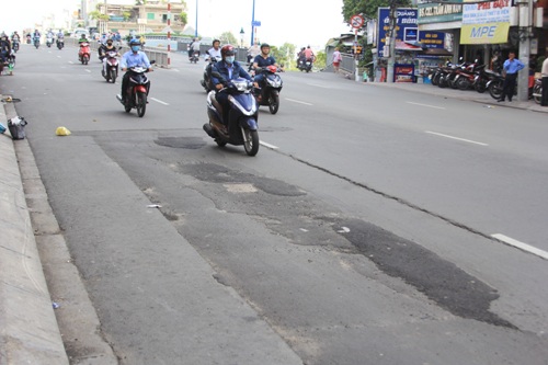Tái lập mặt đường ẩu, nhiều đơn vị bị phạt tiền