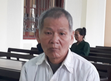 Rượu vào, ông 64 tuổi hiếp dâm bé gái hàng xóm