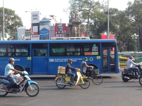 Chờ xe buýt sạch