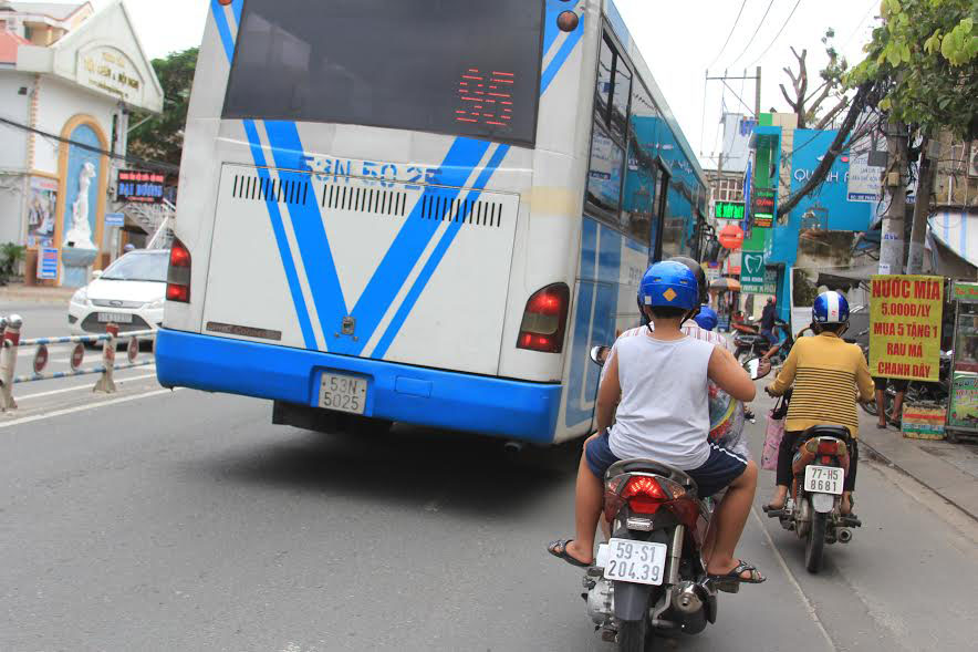 Phát khiếp với xe buýt!